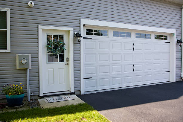 24/7 Emergency Garage Door Roller Replacement experts in Loomis, CA